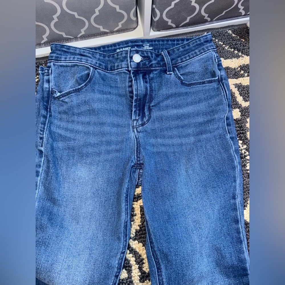 Medium wash Old Navy, skinny jeans
